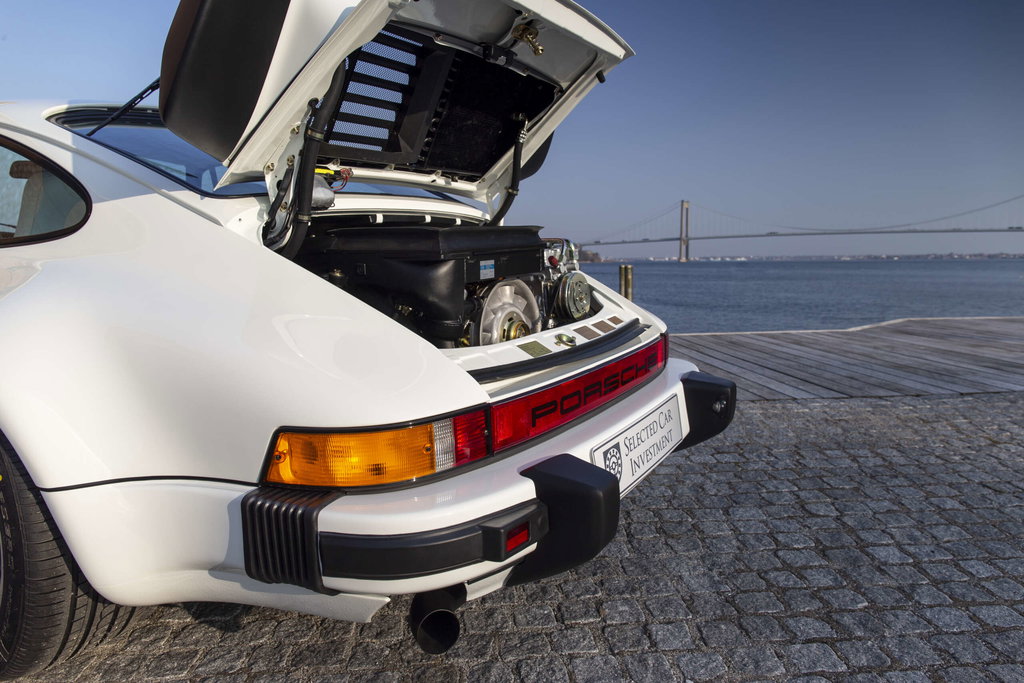 Porsche 911 Turbo 3.3