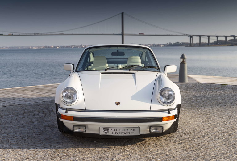 Porsche 911 Turbo 3.3