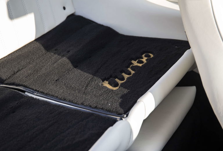 Porsche 911 Turbo 3.3