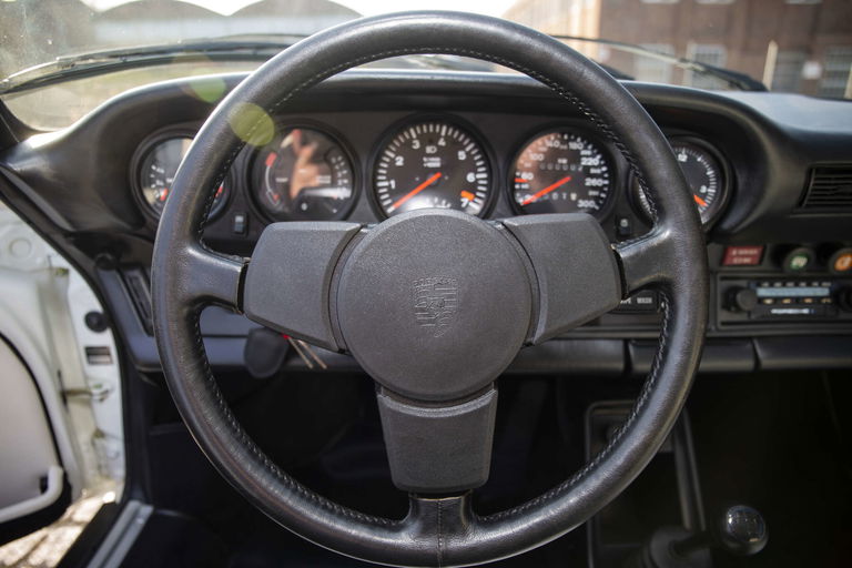 Porsche 911 Turbo 3.3