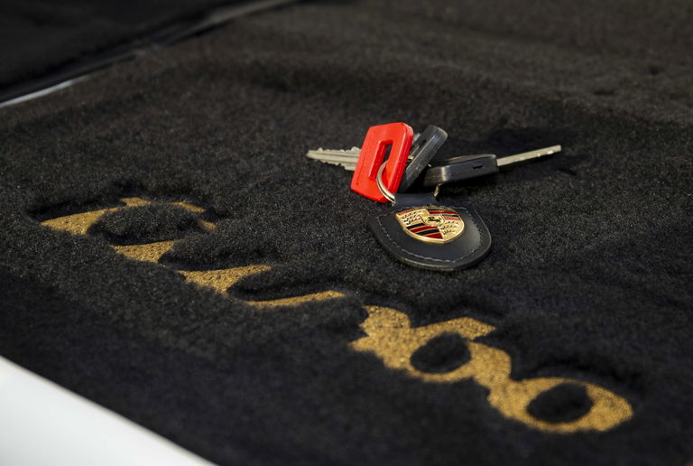 Porsche 911 Turbo 3.3