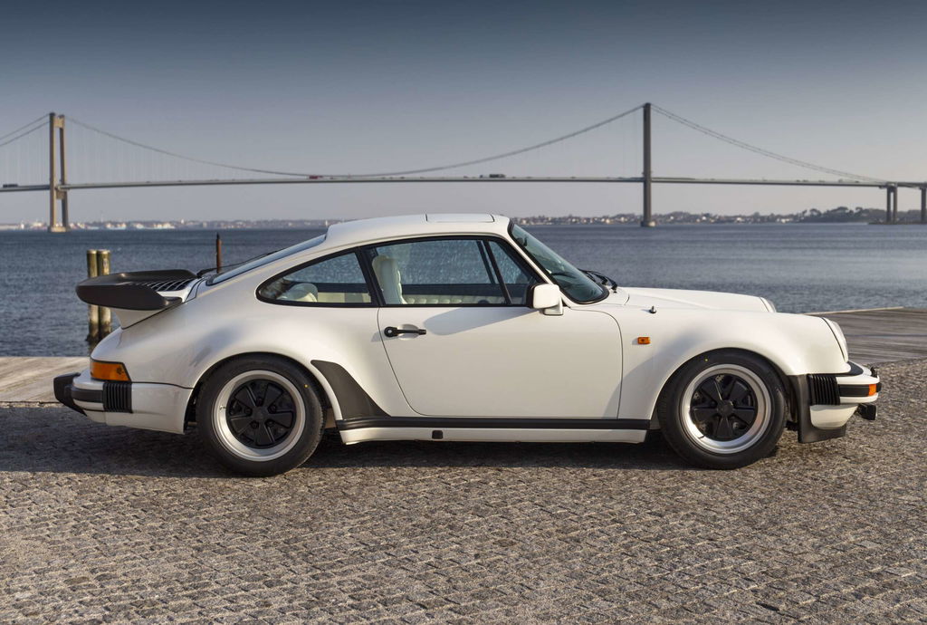 Porsche 911 Turbo 3.3