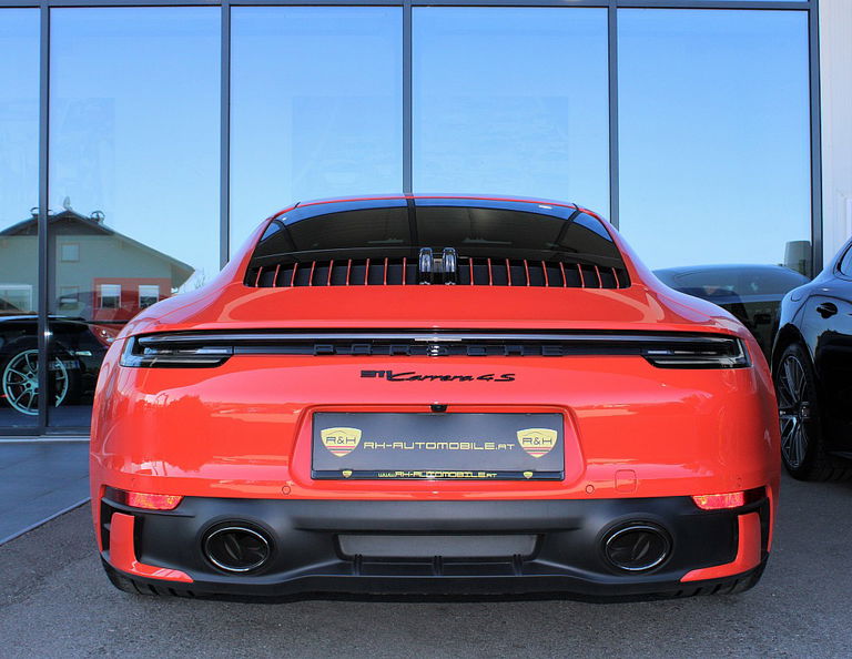 Porsche 992 Carrera 4S