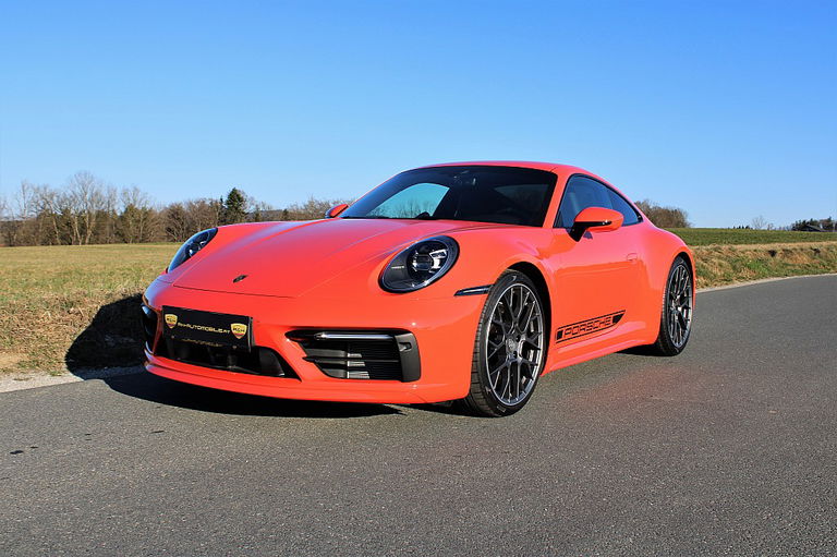 Porsche 992 Carrera 4S