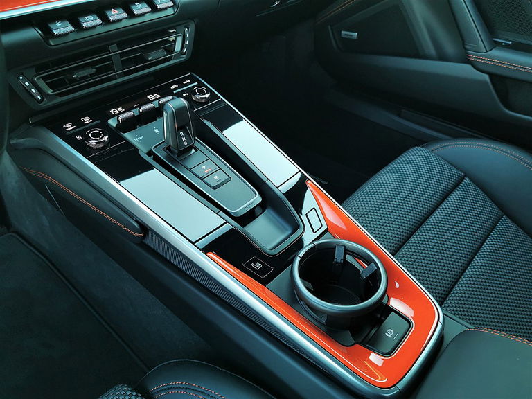 Porsche 992 Carrera 4S