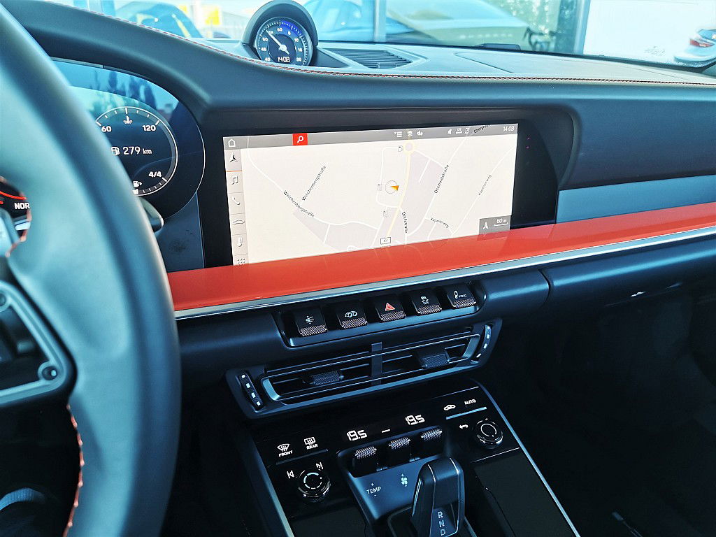 Porsche 992 Carrera 4S