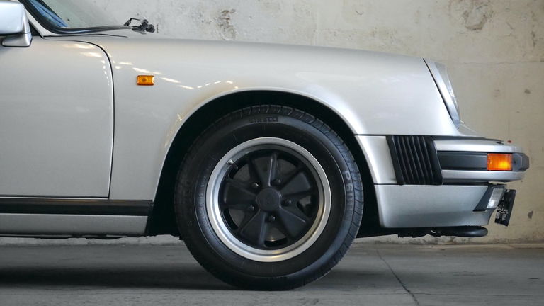 Porsche 911 Carrera 3.2