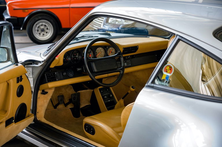 Porsche 911 Carrera 3.2