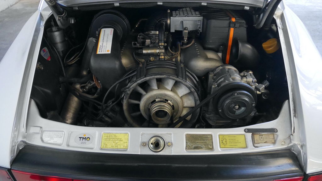 Porsche 911 Carrera 3.2