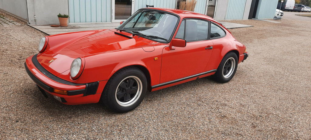Porsche 911 Carrera 3.2 (KAT)