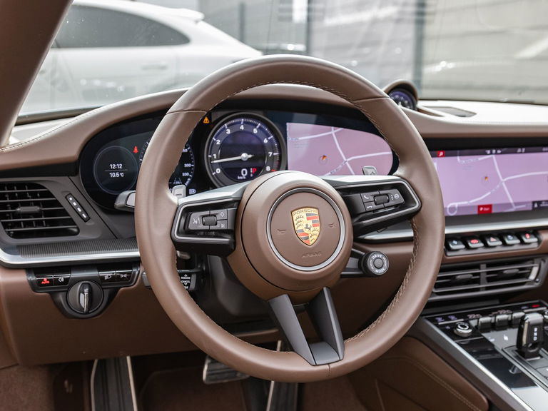 Porsche 992 Carrera 4S