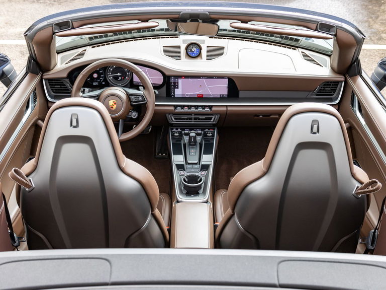 Porsche 992 Carrera 4S