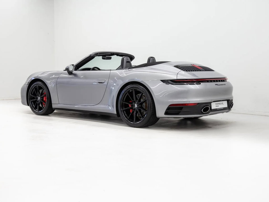 Porsche 992 Carrera 4S