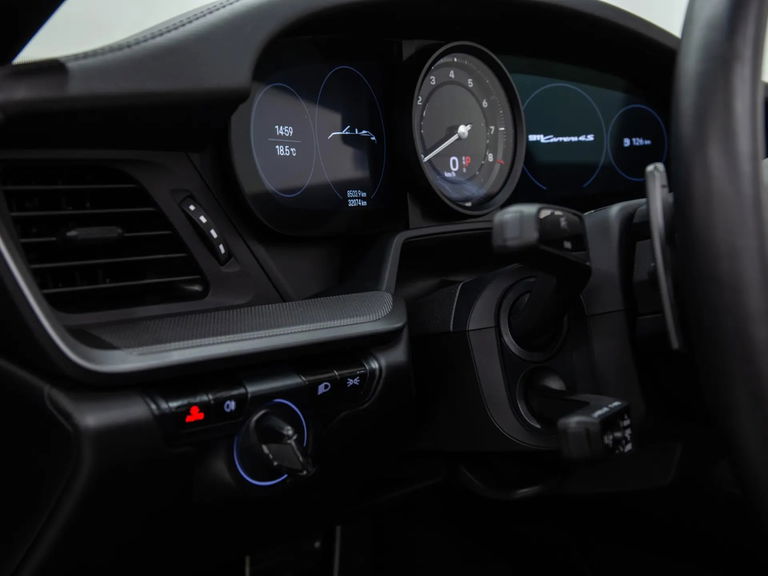 Porsche 992 Carrera 4S