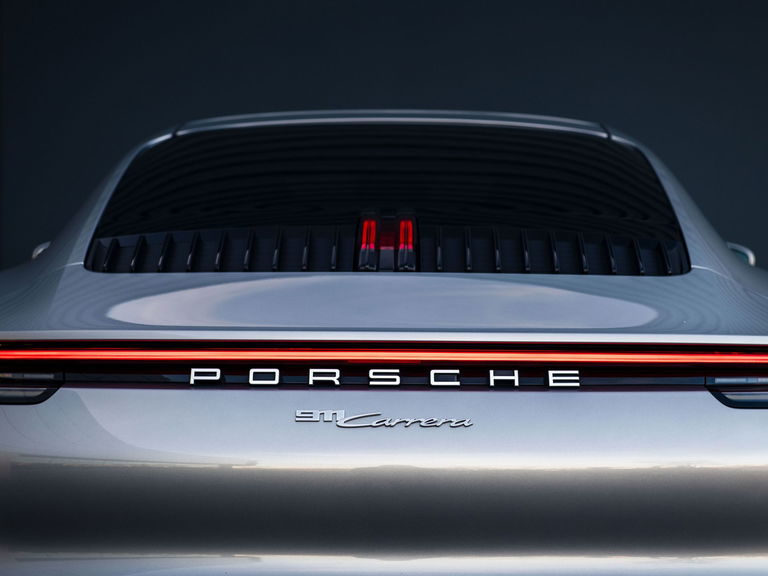 Porsche 992 Carrera