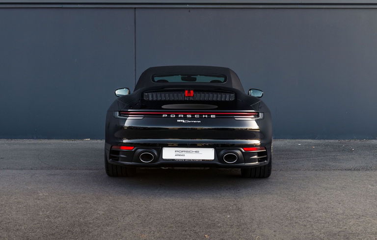 Porsche 992 Carrera