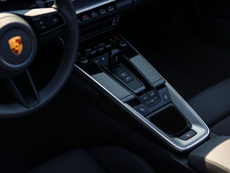 Porsche 992 Carrera