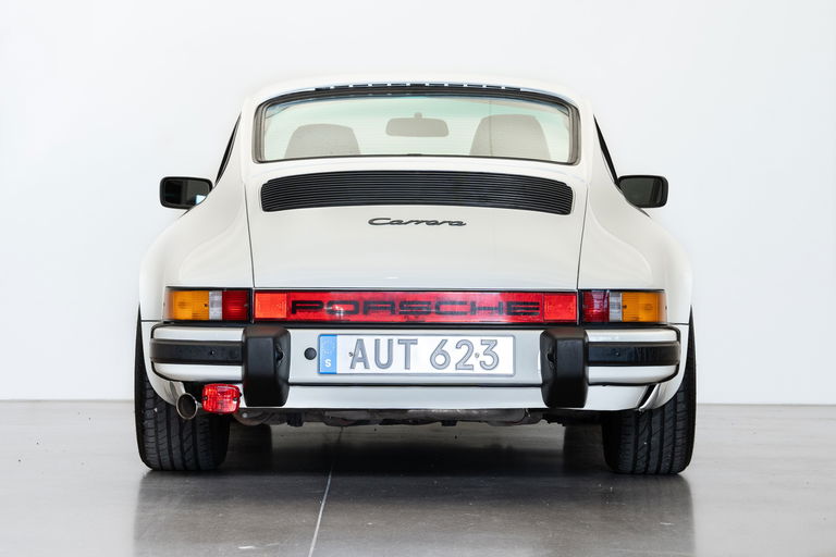 Porsche 911 Carrera 3.2
