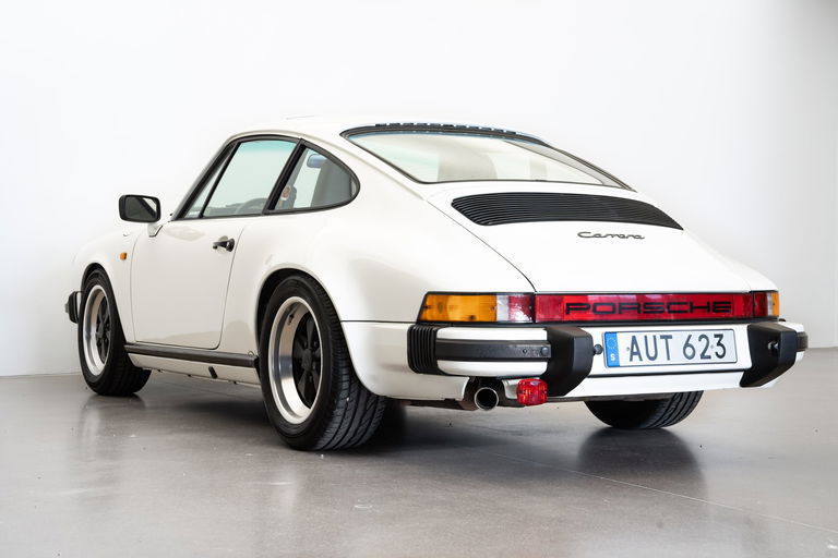 Porsche 911 Carrera 3.2