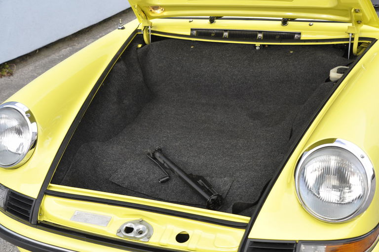 Porsche 911 E