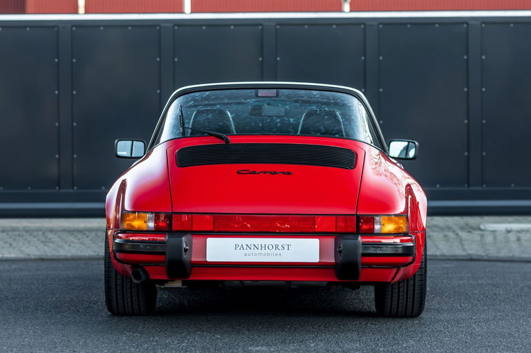 Porsche 911 Carrera 3.2 (US)