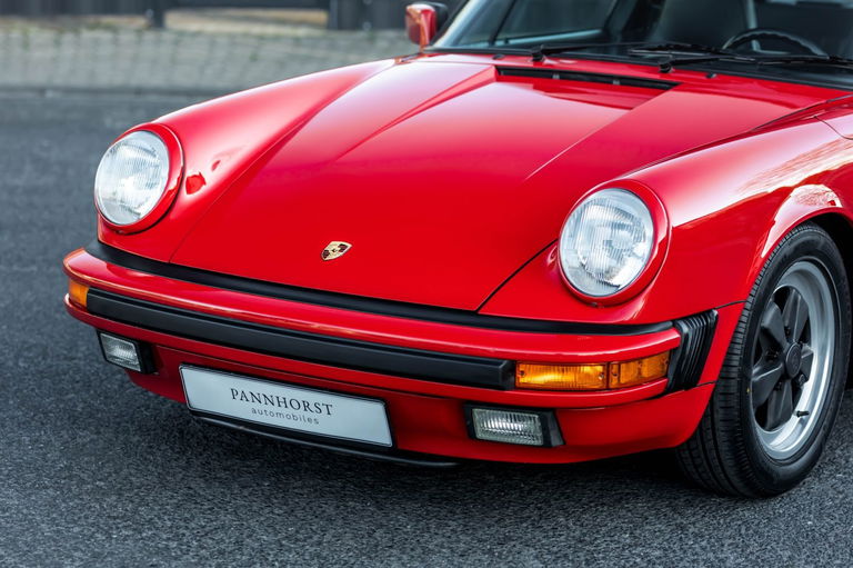 Porsche 911 Carrera 3.2 (US)