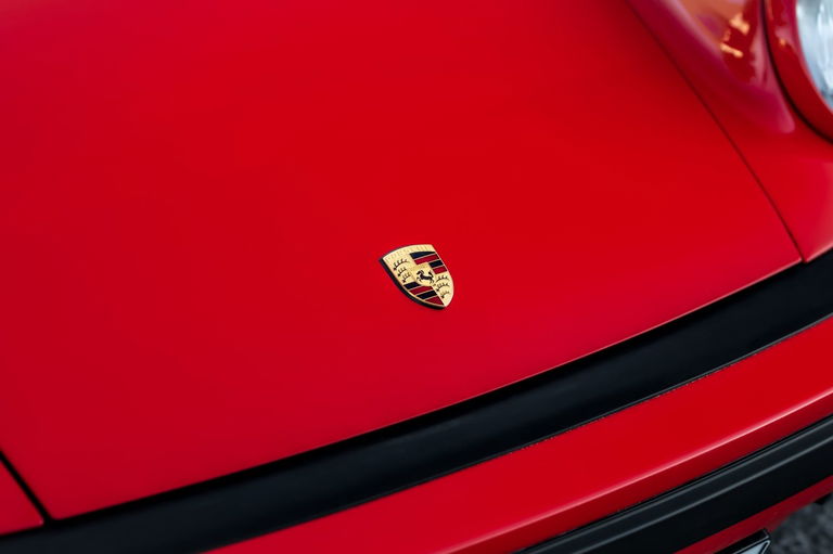 Porsche 911 Carrera 3.2 (US)