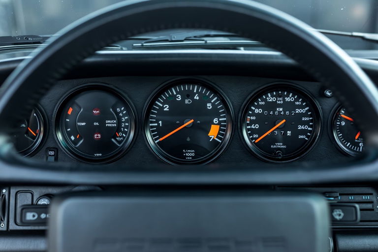 Porsche 911 Carrera 3.2 (US)