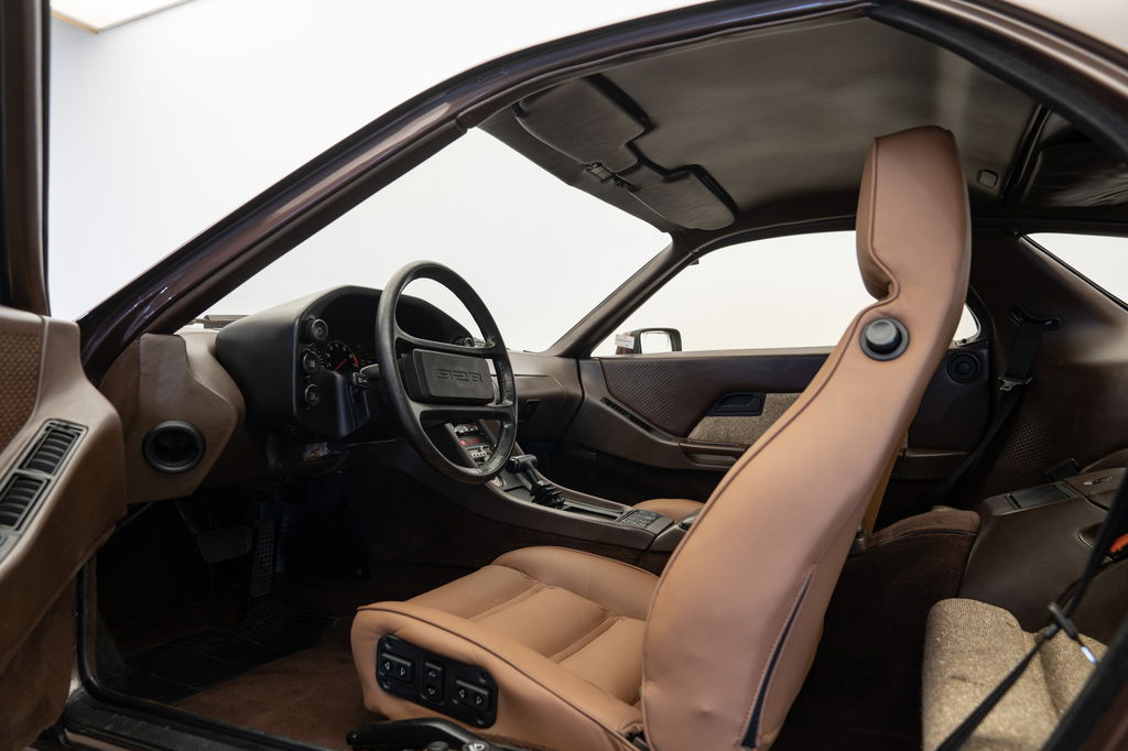 Porsche 928 S