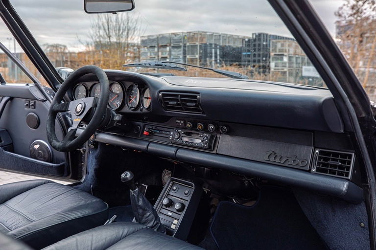 Porsche 911 Turbo 3.3