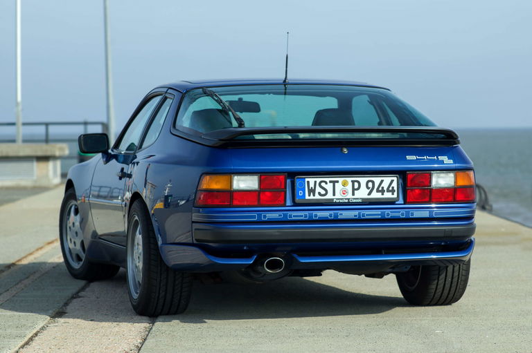 Porsche 944 S2 Coupé