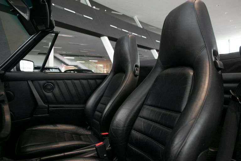 Porsche 964 Carrera 4