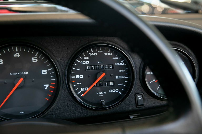 Porsche 964 Carrera 4