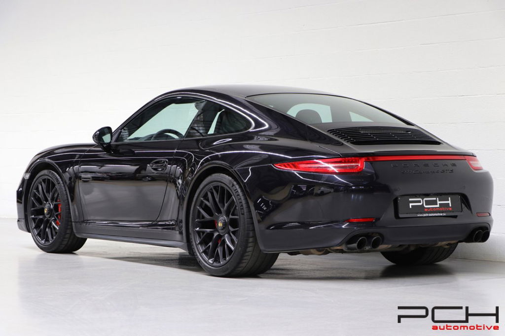 Porsche 991 Carrera 4 GTS