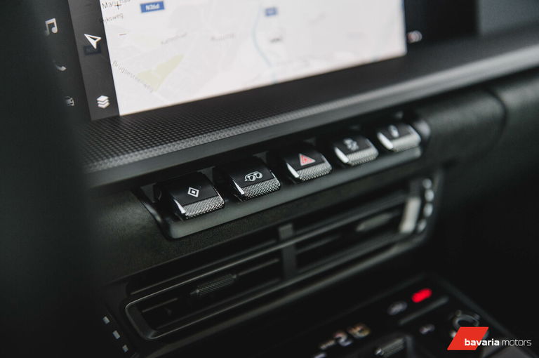 Porsche 992 Carrera 4 GTS