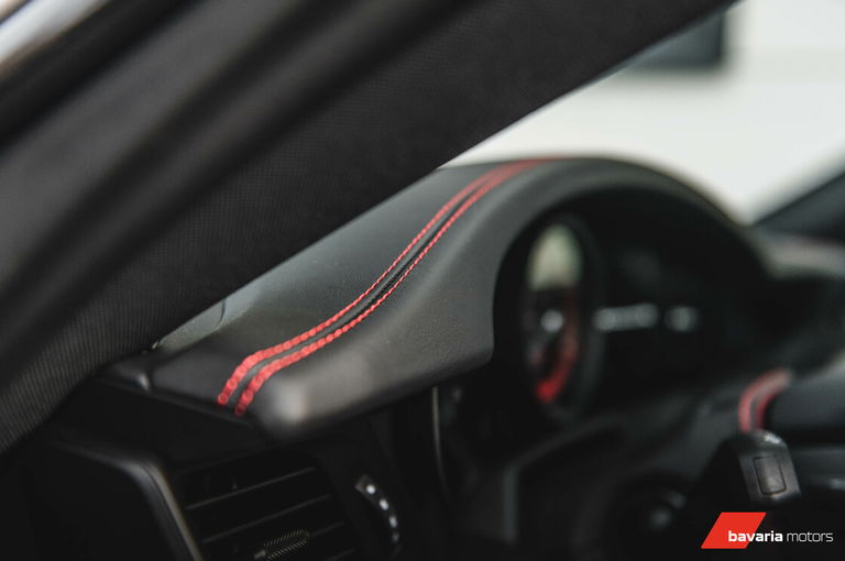 Porsche 992 Carrera 4 GTS