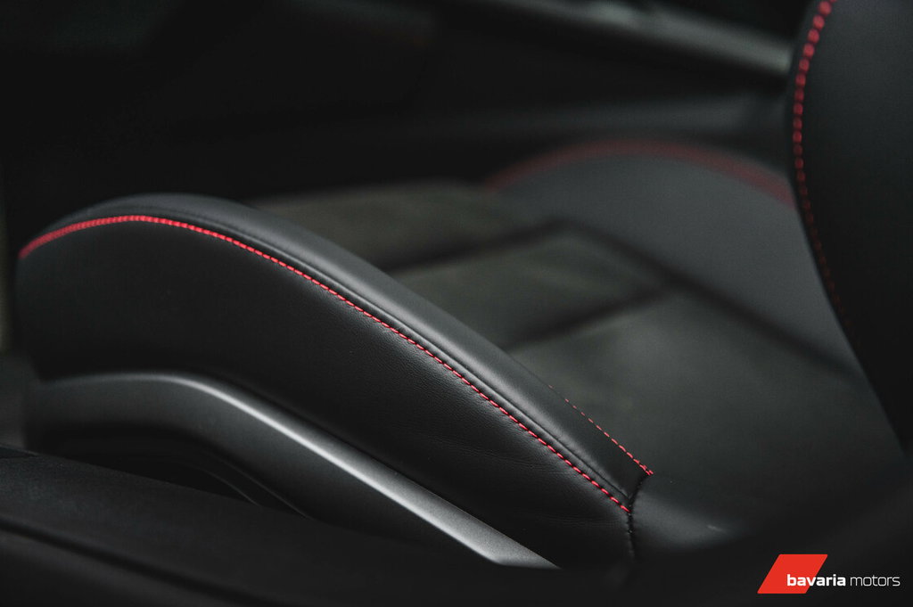 Porsche 992 Carrera 4 GTS