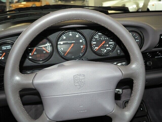 Porsche 993 Carrera 4S