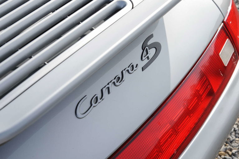 Porsche 993 Carrera 4S