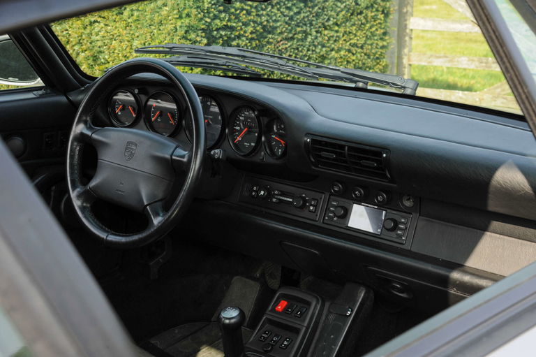 Porsche 993 Carrera 4S