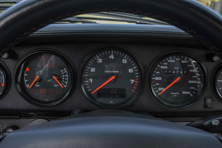 Porsche 993 Carrera 4S