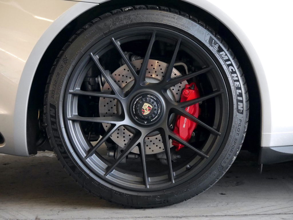 Porsche 991.2 Carrera 4 GTS