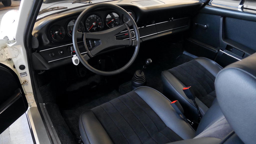 Porsche 911 Carrera RS