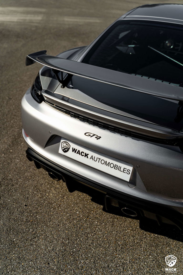 Porsche 718 Cayman GT4