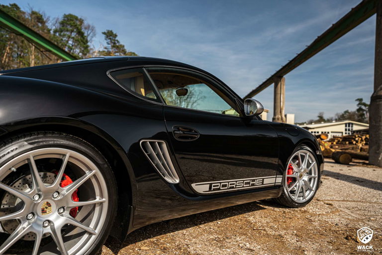 Porsche 987 Cayman R