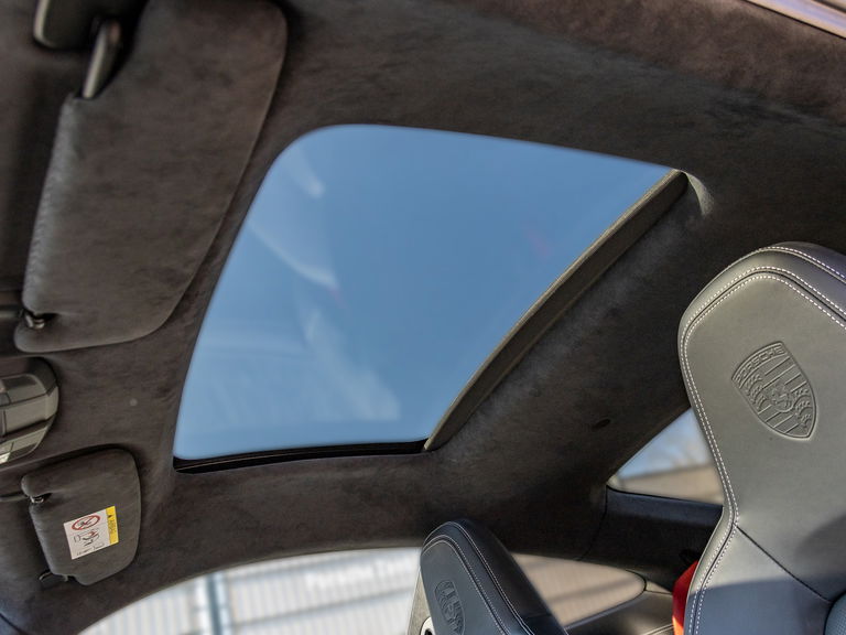 Porsche 992 Carrera 4S