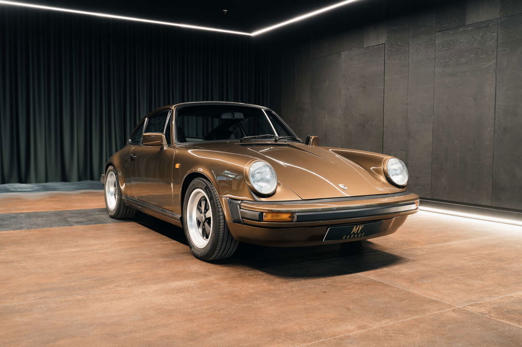 Porsche 911 Carrera 3.2