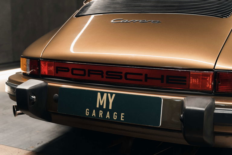 Porsche 911 Carrera 3.2