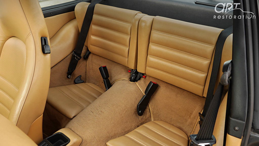 Porsche 964 Carrera 4