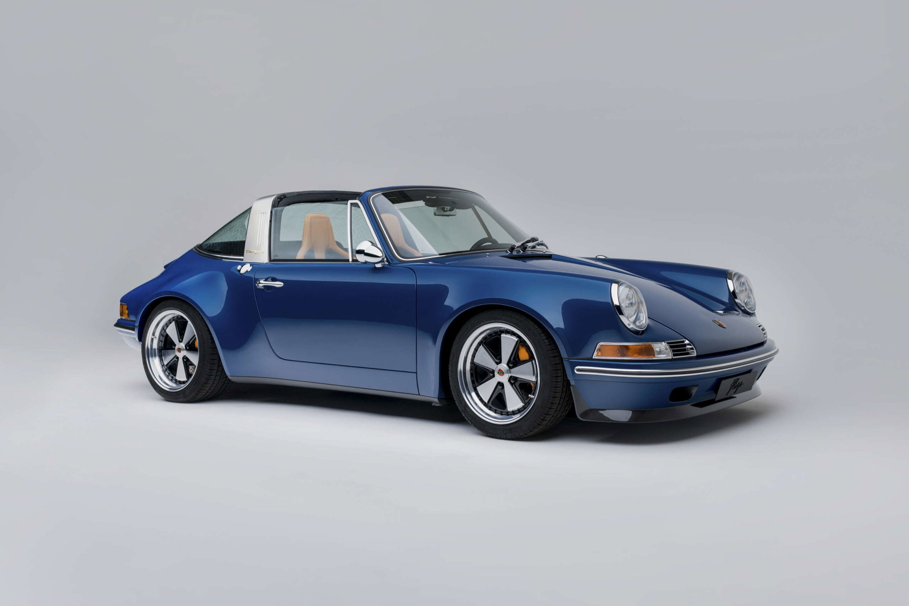 Porsche 911 Backdate 2022 - elferspot.com - Marketplace for